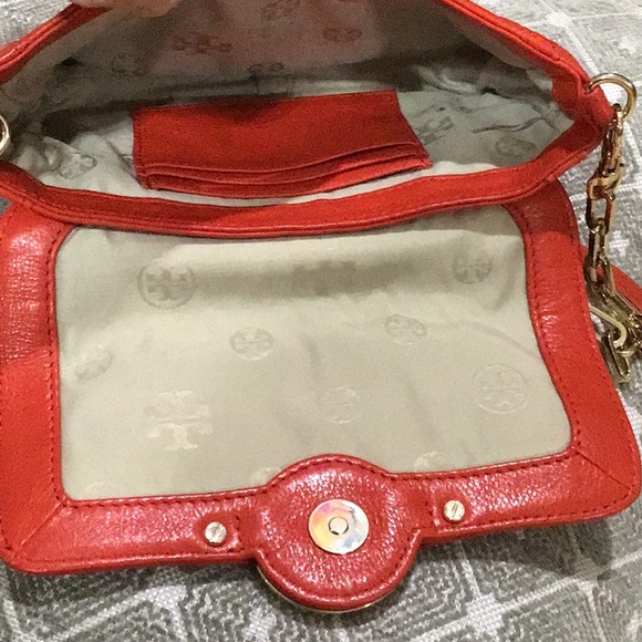 Tory Burch Cross Body Bag pebbled leather Red Smaller 9in. X 5in. approx. - Picture 6 of 15
